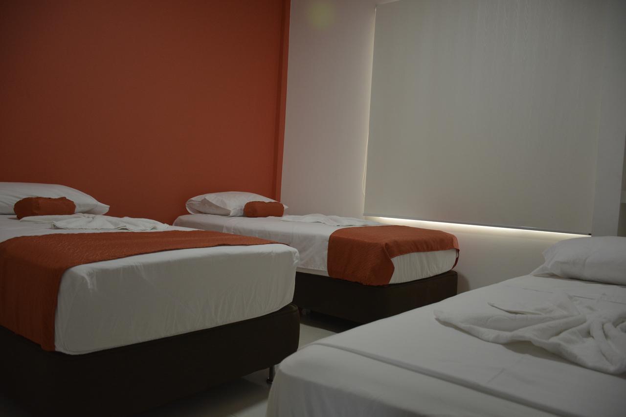 Hotel Confort Ariari グラナダ 部屋 写真