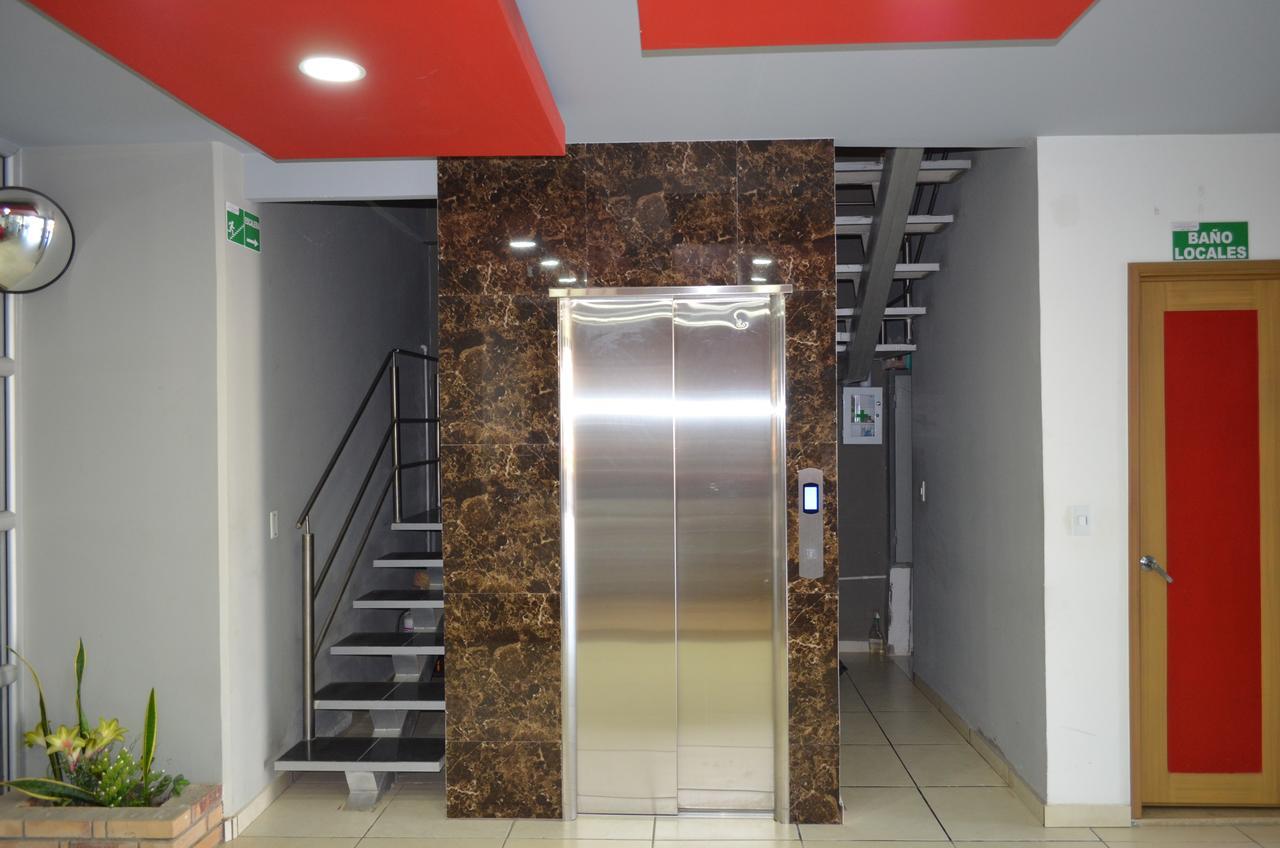Hotel Confort Ariari グラナダ エクステリア 写真