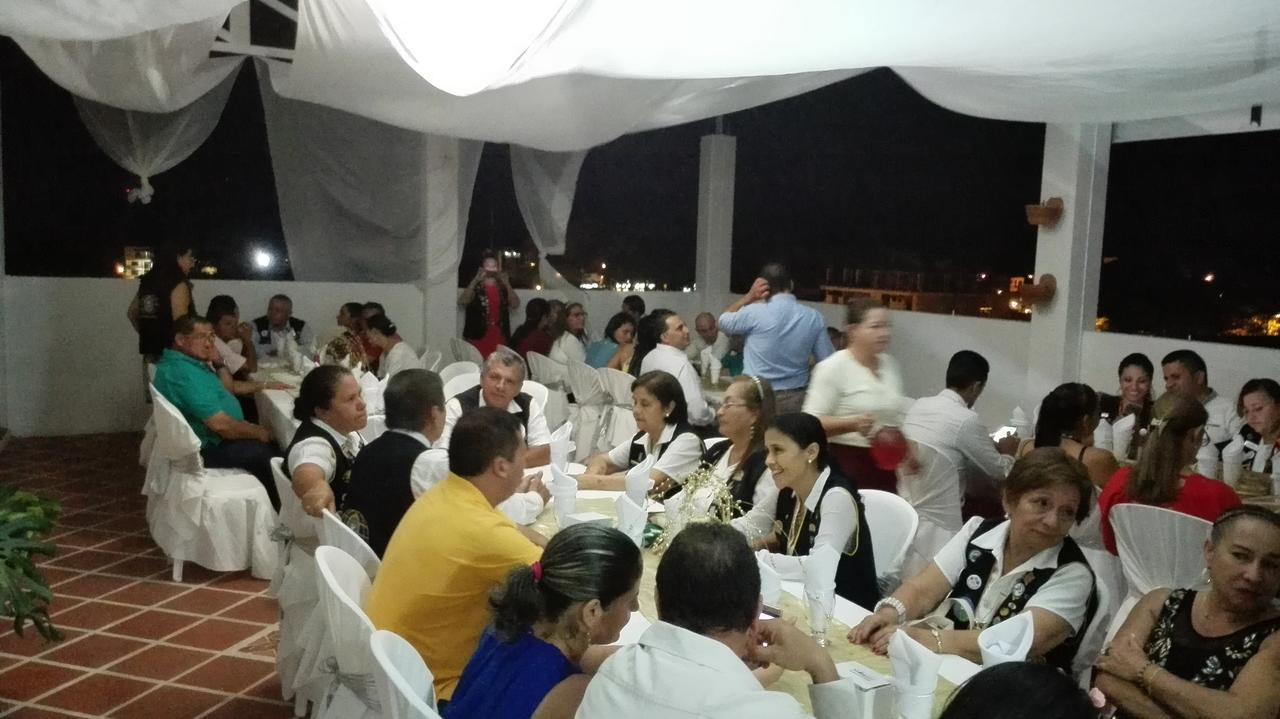 Hotel Confort Ariari グラナダ エクステリア 写真